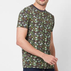 Venta caliente transpirable sólido sublimación Camiseta cómoda Streetwear ecológico 100% poliéster hombres hechos en Pakistán - Product Image 3