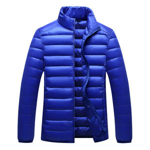 Chaqueta de invierno brillante personalizada para exteriores, chaqueta informal con capucha para hombre, chaqueta de invierno acolchada de talla grande para hombre, proveedor de plumón con capucha ultraligero - Product Image 3