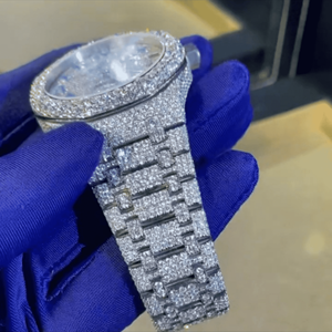 Montre SHREYA DIAM en acier inoxydable avec moissanite, cadran 41 mm, verre cristal, style diamant de luxe, mouvement mécanique, étanche 3 ATM - Product Image 3