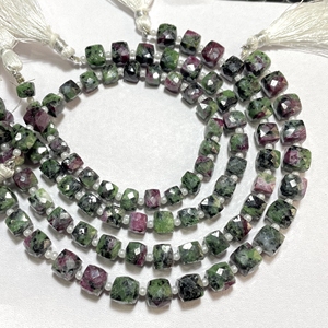 Perles en forme de boîte à facettes zoisite rubis vert 7-8MM pierre précieuse en forme de cube naturel pour la fabrication de bijoux - Product Image 2