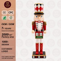 Calendario de Adviento de Madera Maciza Pintado a Mano con Temática de Cartas de Póker y Cascanueces, Decoración Coleccionable OEM ODM