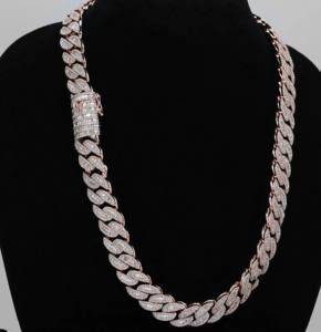 สร้อยคอฮิปฮอปแบบคิวบัน 25 มม. ชุบทอง/เงิน ประดับเพชรเต็มวง แบบ Prong Setting ของขวัญสำหรับทุกเพศ - Product Image 6