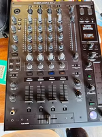 Table de mixage DJ professionnelle 4 canaux Denon DJ X1850 PRIME