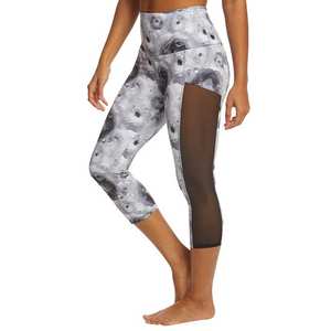 Mallas de Yoga anticelulitis de cintura alta para mujer, ropa deportiva de poliéster transpirable con Control de barriga, estilo Hip Hop sólido - Product Image 1