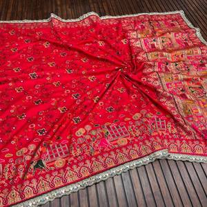 Luxury Pure <b>Tissue</b> Silk Paithani Saree Featuring Intricate Zari Work Perfect for <b>Weddings</b>, Parties, and Ethnic Collections - Product Image 2