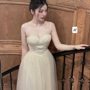 กระโปรงทรงสกินนี่เข้ารูป2ชิ้นสำหรับฤดูร้อนของผู้หญิงเสื้อผ้าลำลองใส่ได้ทุกวันเป็นมิตรกับสิ่งแวดล้อมบรรจุภัณฑ์แบบกำหนดเองจากเวียดนาม - Product Image 1