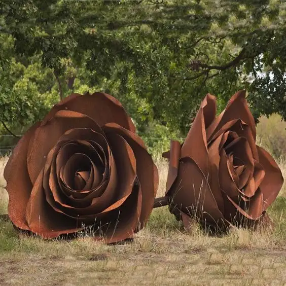 Vida moderna em tamanho Corten aço estátua Metal escultura com técnica de impressão personalizada para uso jardim Decoração Exterior Popular