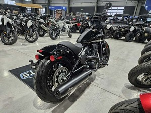 Motocicletas Cruiser Nuevas de la Marca Indians Sport Scout Sixty Black Metallic 2026 en Excelente Estado - Product Image 4