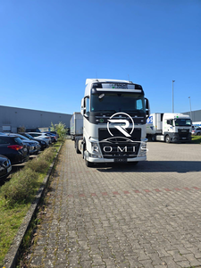 Camion tracteur d'occasion Volvo FH 500 blanc 6x4 AMT 2020, poids lourd, diesel Euro 6, transport logistique, 251-350 CV, capacité de charge 21-30T - Product Image 5