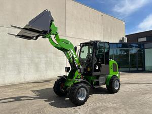 จัดส่งฟรี รถขุดขนาดเล็กไฟฟ้า Panther 608E กำลังไฟ 13 กิโลวัตต์ ยกได้ 800 กิโลกรัม ความเร็วสูงสุด 20 กม./ชม. พร้อมหัวต่อแบบ Euro Quick Coupler - Product Image 4
