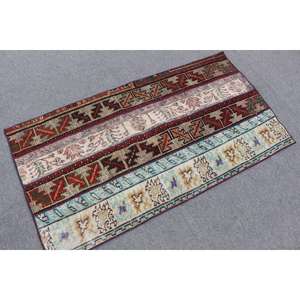 Alfombra Pequeña Vintage de 2.8x5.1 pies, Alfombra de Lana Turca con Estampado Animal Rojo - Product Image 1