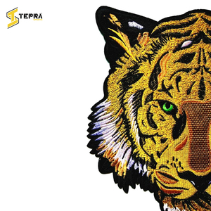 Écussons brodés en PVC thermocollants personnalisés Tigre Lion Loup avec formes d'étoiles et de fleurs, fabriqués à la main par TEPRA SPORTS - Product Image 5