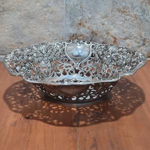 Tazón Decorativo con Diseño Floral Calado, Vajilla Decorativa para Fiestas, Comidas Festivas y Celebraciones, de la India - Product Image 3