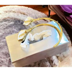 Luxueux Rectangle Forme Boîte À Mouchoirs Serviette Accessoires Boîte À Mouchoirs En Argent De La Plus Haute Qualité Avec Accent De Tigre D'or pour La Meilleure Vente - Product Image 5