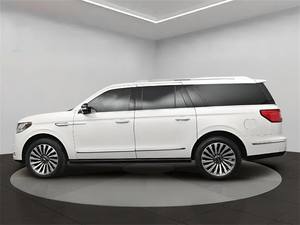 Lincoln Navigator L Reserve 2021, conduite à gauche, 7 places, norme d'émission Euro IV - Product Image 2