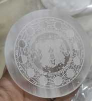 Triple lune déesse conception sélénite plaque de charge poli énergie nettoyage Reiki guérison cristal amour mascotte gravée pour