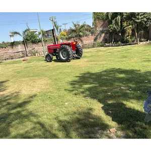 Tractor Massey Ferguson 375 vs Ford equipado con motor diésel de bajo consumo, que ofrece una excelente tracción en terrenos difíciles - Product Image 3