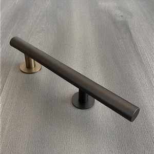 Poignée élégante TwilightPull Poignée de porte en laiton de qualité supérieure pour portes intérieures et extérieures Quincaillerie de traction de designer de luxe - Product Image 5