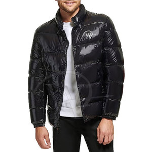 Chaquetas Acolchadas Impermeables con Cuello Alto para Hombre, Hechas a Medida en Pakistán, en Venta - Product Image 1