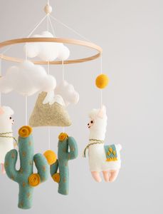 Llama móvil recién nacido baby shower regalo para nuevos padres madre-a-ser fieltro hecho a mano juguetes artesanales suaves para niños - Product Image 5