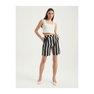 Shorts à jambes larges pour femmes, double poche, design zigzag, 85% viscose, 15% polyamide - Product Image 4