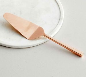 Shiny Metal <b>Cake</b> <b>Server</b> Spoon With Decorative Edge Design Ideal For Luxurious Party And Dinner Presentation - Product Image 1