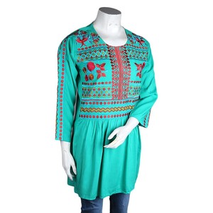 Kurti de Tela Boski con Bordado, Corte Holgado, para Mujer, Color Verde Mar, Marca Chase Value - Product Image 1