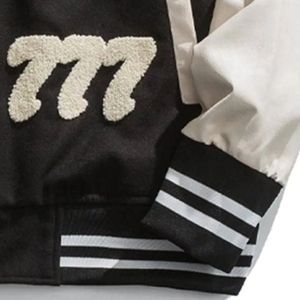 แจ็คเก็ตเบสบอลวาร์ซิตี้สีแดงคุณภาพสูง งานแฮนด์เมด แขนหนัง แจ็คเก็ตวาร์ซิตี้สำหรับผู้ชาย - Product Image 4