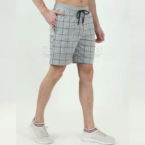 Pantalones cortos de chándal de estilo callejero para hombre de calidad de lujo de nueva moda Patrón sólido Cintura media Logotipo personalizado Impresión digital Venta en línea - Product Image 2