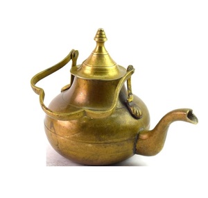Théière et bouilloire en laiton au design traditionnel, parfaites pour un décor de thé vintage avec une fabrication artisanale de qualité supérieure - Product Image 4
