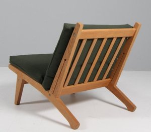 Silla decorativa sencilla Katarina hecha de madera de teca maciza y cojín impermeable con acabado natural para uso en interiores y exteriores. - Product Image 2