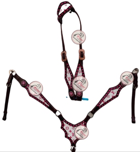 Juego de tachuelas de gladiador blanco sobre rosa occidental para caballos Productos Premium para caballos - Product Image 1