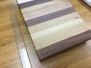 Tabla de Cortar y Bandeja para Servir de Madera, Duradera, Forma Rectangular, 12 mm de Grosor, Apta para Lavavajillas - Product Image 4