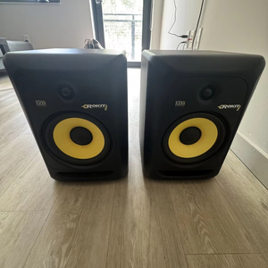 ลำโพงมอนิเตอร์สตูดิโอ KRK R_OKIT 8 G5 ขนาด 1.25 นิ้ว รุ่นใหม่เอี่ยม คู่หนึ่ง พร้อม Wi-Fi และการควบคุมผ่านแอปและปุ่ม - Product Image 1