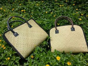 Best Selling Water Hyacinth Handbag for Women Fashion OEM Designs Customize Boho Seagrass <b>Storage</b> Basket From HNH Craft - Product Image 3