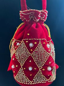 Diseñador 2024 Año Nuevo brocado tela Potli bolsa terciopelo y cuentas de cristal con perlas adornadas para fiesta y boda - Product Image 2