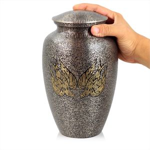 Urne funéraire personnalisée en laiton argenté en forme de cœur, style américain, avec empreinte de patte dorée pour adultes - Product Image 4
