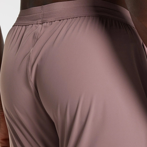 กางเกงจ็อกเกอร์เอวยางยืดแบบลำลองสำหรับผู้ชายกางเกงวิ่งแบบปรับแต่งได้คุณภาพสูงดีไซน์แบบกำหนดเองได้ฉลากแฟชั่นที่ดีที่สุดในระดับต่ำ - Product Image 4