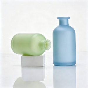 ขวดน้ำหอมดีไซน์หรูขนาด 100 มล. แบบสเปรย์ สำหรับน้ำหอม EDP EDT ของแท้จากอเมริกา ขายส่ง พร้อมหัวปั๊ม ใช้งานได้ยาวนาน ผลิตจากแก้ว - Product Image 3