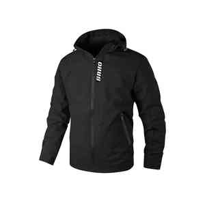 Windcheaters para fútbol gaélico fabricados en Pakistán con tejido transpirable de secado rápido y opciones de diseño específicas para el club - Product Image 2