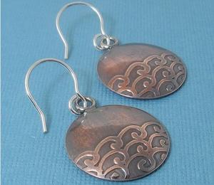 Anillo de oreja de cobre antiguo hecho a mano con patrones étnicos elegantes adecuados para la moda étnica moderna y de fusión - Product Image 6