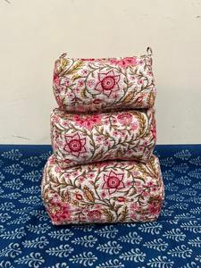 Grande pochette à cosmétiques en coton imprimé de blocs, trousse de toilette matelassée faite à la main, trousse de maquillage à fleurs pour femme, trousse de voyage - Product Image 3