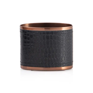 Elegant <b>toothbrush</b> holder for modern bathroom decor - Product Image 2