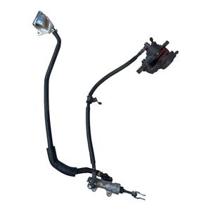 Pompe et étrier de frein avant d'origine Suzuki SV650 1999, état neuf, matériau aluminium, pour véhicules d'occasion - Product Image 1