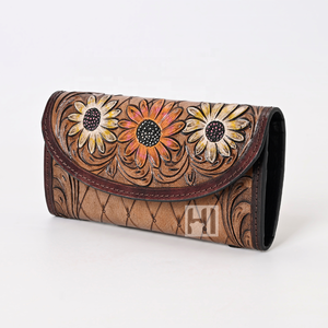 Portefeuille long pour femme en cuir de vachette vintage, style western, avec protection RFID, fait main, à trois volets - Product Image 2