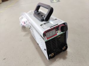 Máquina de Soldar de Electrodo MMA 220V, Equipo de Soldadura Portátil y Económico de 110A para Uso Doméstico - Product Image 4