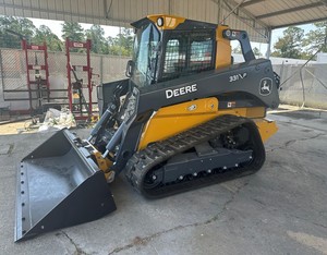 รถตักล้อยางตีนตะขาบ John Deere 331P ปี 2024 เครื่องยนต์ดีเซล Perkins สีเหลือง ความจุบุ้งกี๋ 18.3 ลูกบาศก์เมตร คุณภาพสูง - Product Image 5