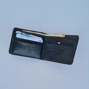 Portefeuille en cuir véritable pour homme ADORA avec blocage RFID, capacité supplémentaire, fermeture pliante et option de personnalisation - Product Image 3