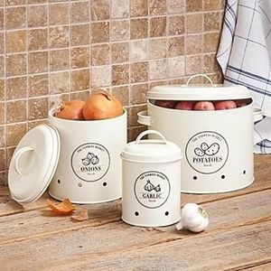 Decorative metal kitchen <b>canister</b> with vintage farmhouse style perfect for storing <b>sugar</b> coffee tea flour snacks - Product Image 5