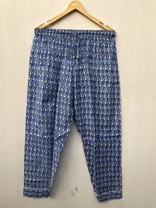 Décoration élégante en dentelle à motif de cœur floral Ensemble de literie en textile naturel léger et confortable Longueur au sol Crépuscule Repose Tissé - Product Image 2